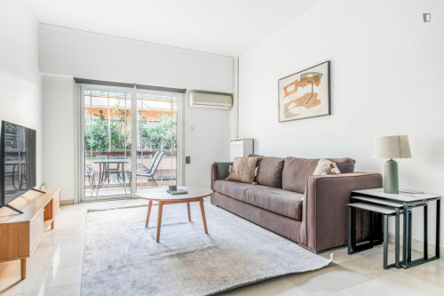 Welcoming 2-bedroom flat in Ampelokipoi - Gallery - 18