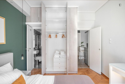 Welcoming 2-bedroom flat near the The Business College of Athens - Gallery - 19