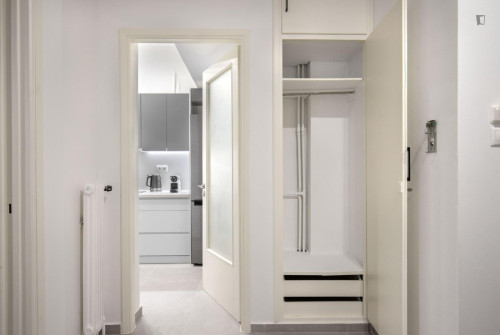 Charming 2-bedroom flat near The Metropolitan College