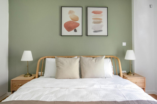 Charming 2-bedroom flat near The Metropolitan College - Gallery - 22