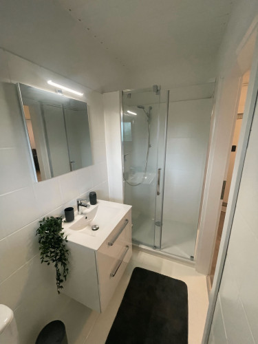 Modern Fully Furnished Apartment Near the University - Gallery - 10