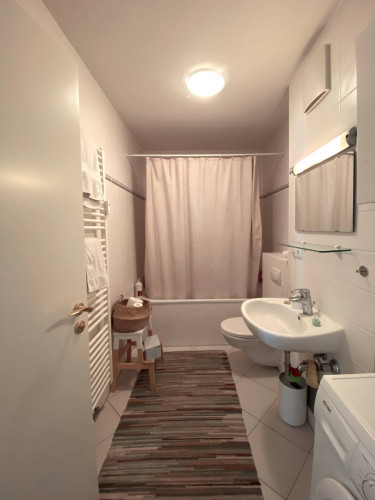 Sublet: Stylish, furnished 2-room apartment with garden & terrace in Munich-Haidhausen – temporary from October - Gallery - 6