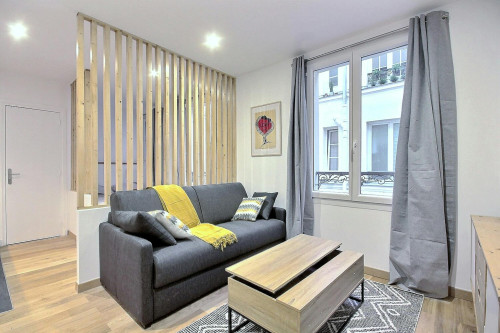Rue du Square Carpeaux, Paris