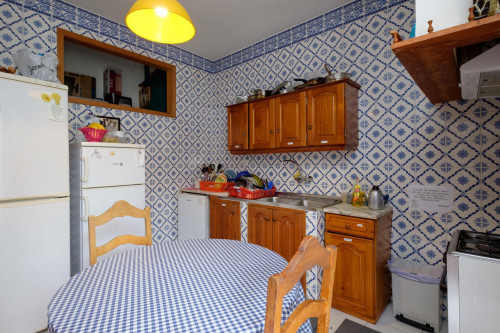Comfy single bedroom with balcony in Celas city center - Gallery - 8