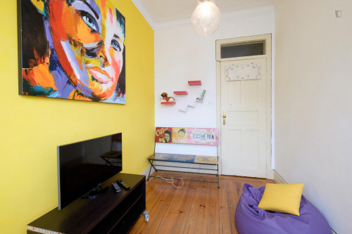 Comfy single bedroom with balcony in Celas city center