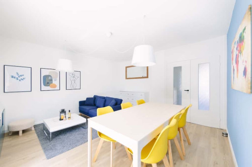 Room in Allée de la Sarthe, Orvault for 101 m² with 5 bedrooms