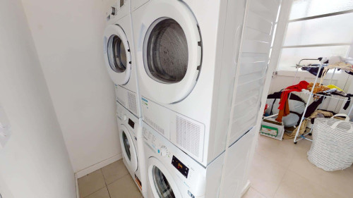 Room in Rue de Bretagne, Orvault for 170 m² with 8 bedrooms - On-site Facilities