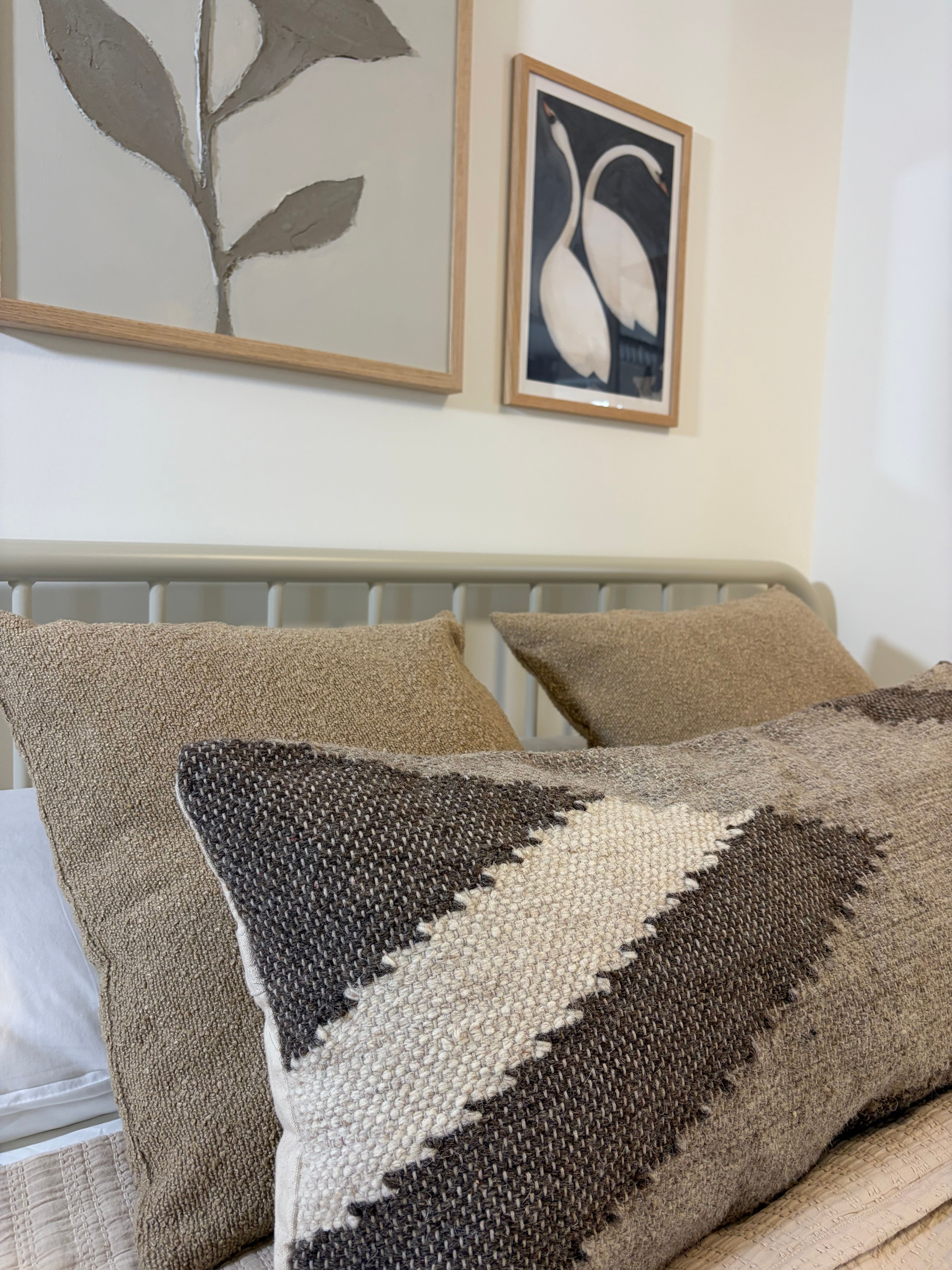 Newly Renovated Furnished Apartment Near Mainz | 7 Min By Train | Terrace | Surrounded By Vineyards  - 26