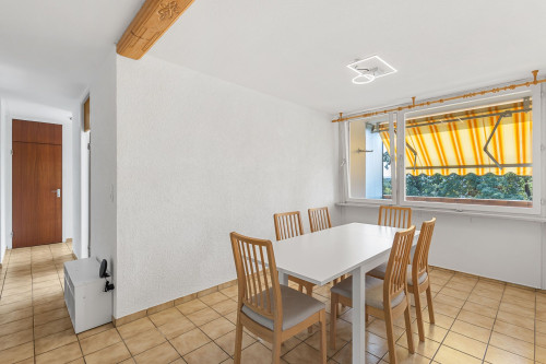 Spacious, light-filled, and partially furnished apartment in a quiet location – ideal for families - Gallery - 18