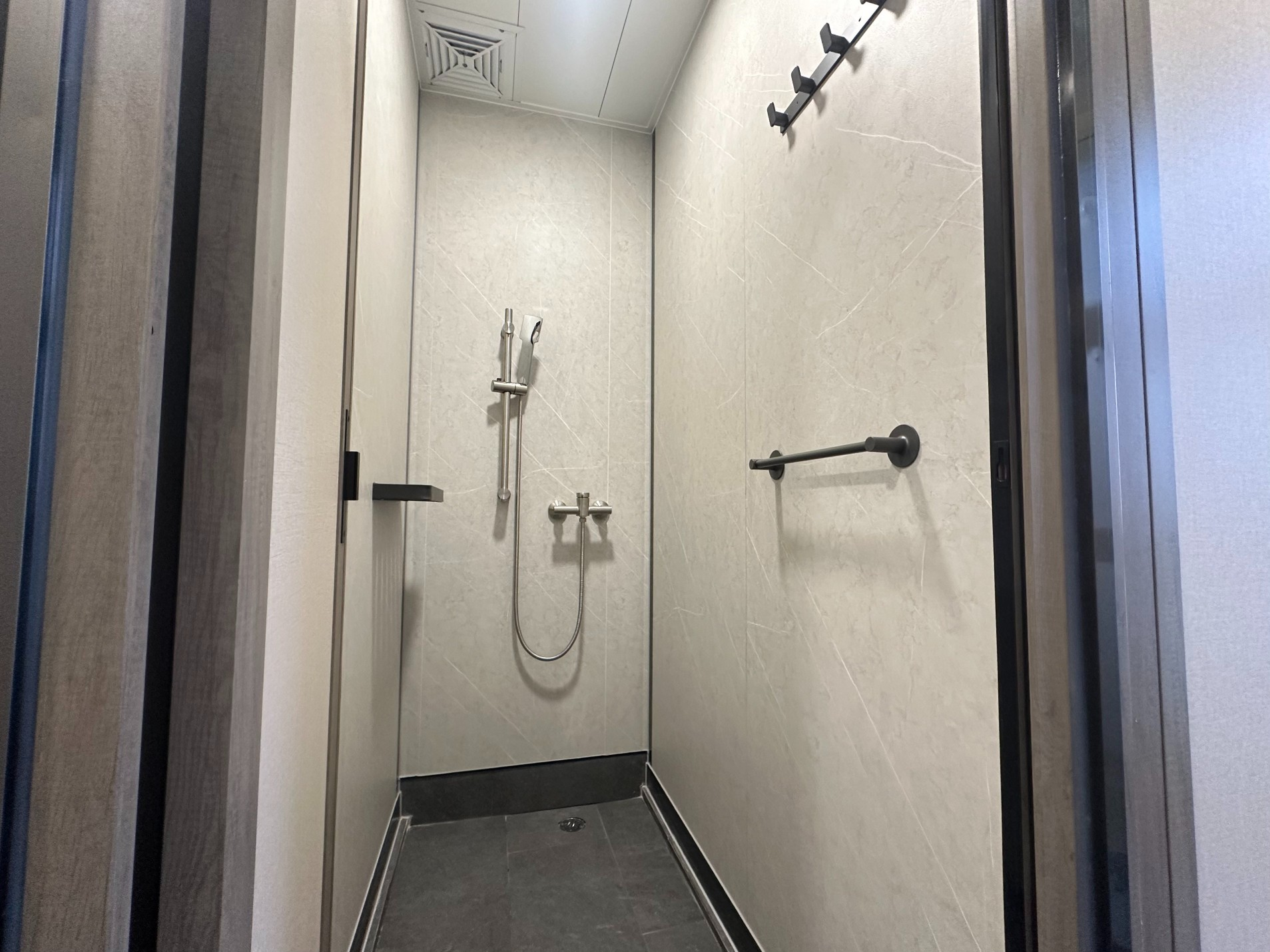 Premium Loft Room – Upper - 7