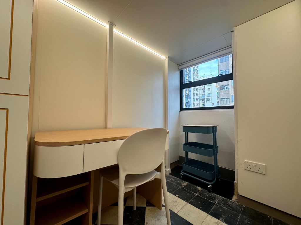 Premium Single Loft Room - 18