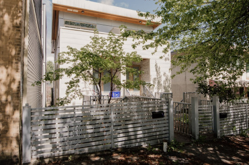 923 Broadway