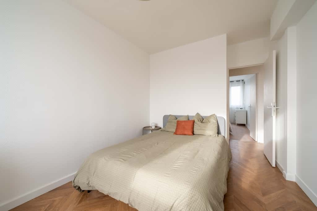 Single Room - 14