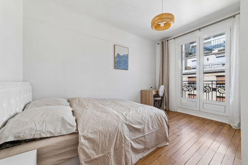Elegant 1-bedroom apartment with balcony on a high floor, newly renovated in the Heart of Auteuil Village (Metro Line 9)