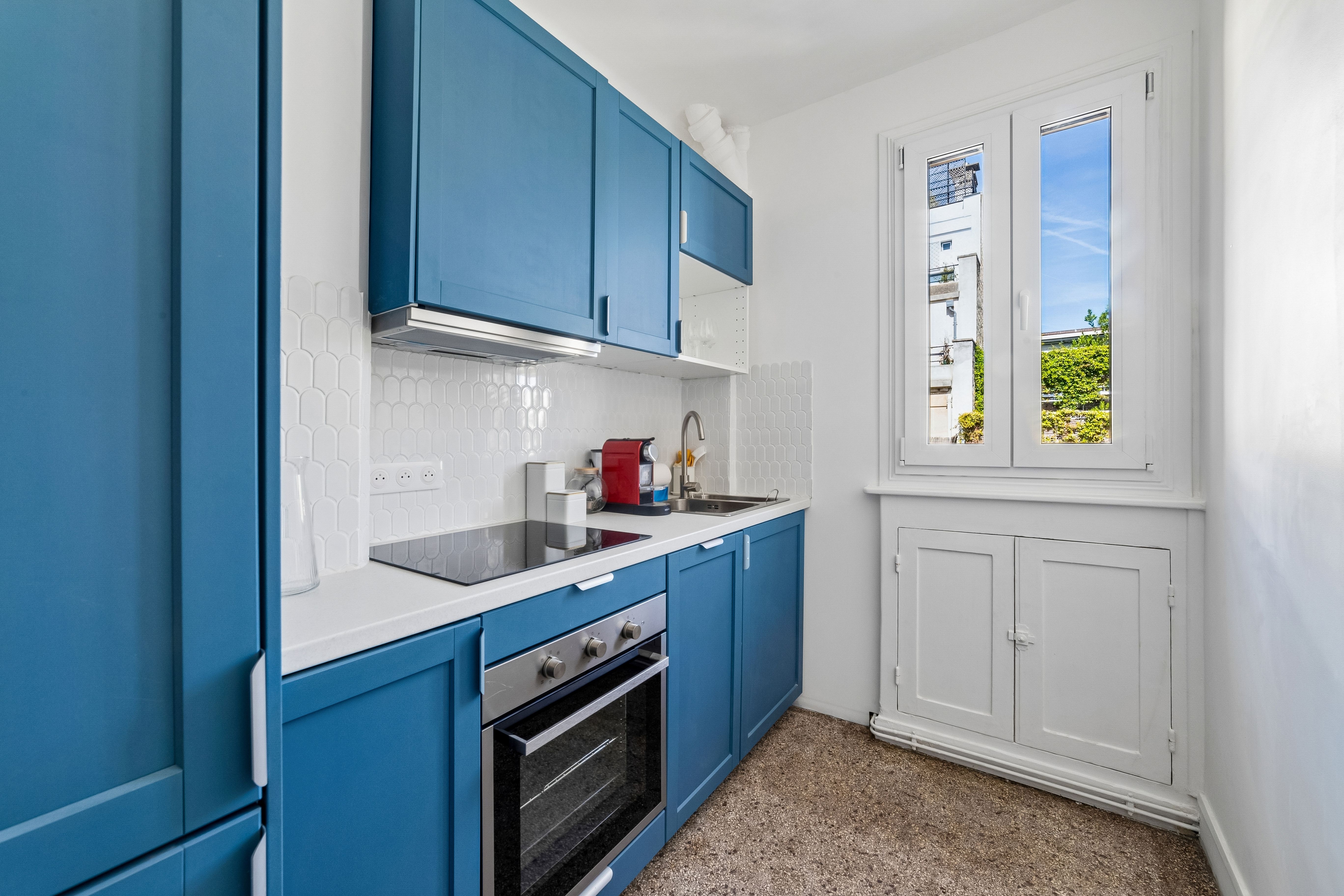 Elegant 1-Bedroom Apartment With Balcony On A High Floor, Newly Renovated In The Heart Of Auteuil Vi - 4