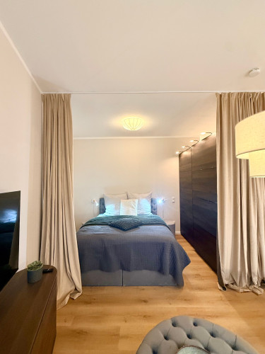 Elegantly furnished studio apartment at Burgwall – ideal for commuters - Gallery - 13