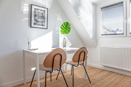 Modern 2 room apartment at the Volksgarten