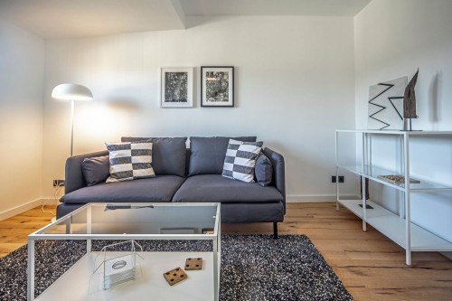 Modern 2 room apartment at the Volksgarten - Gallery - 13
