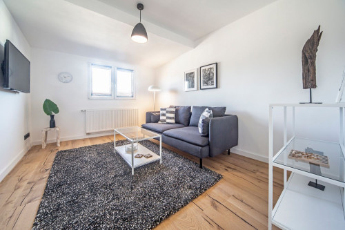 Modern 2 room apartment at the Volksgarten - Gallery - 11