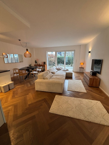 Great studio home with own entry at the best spot in Düsseldorf