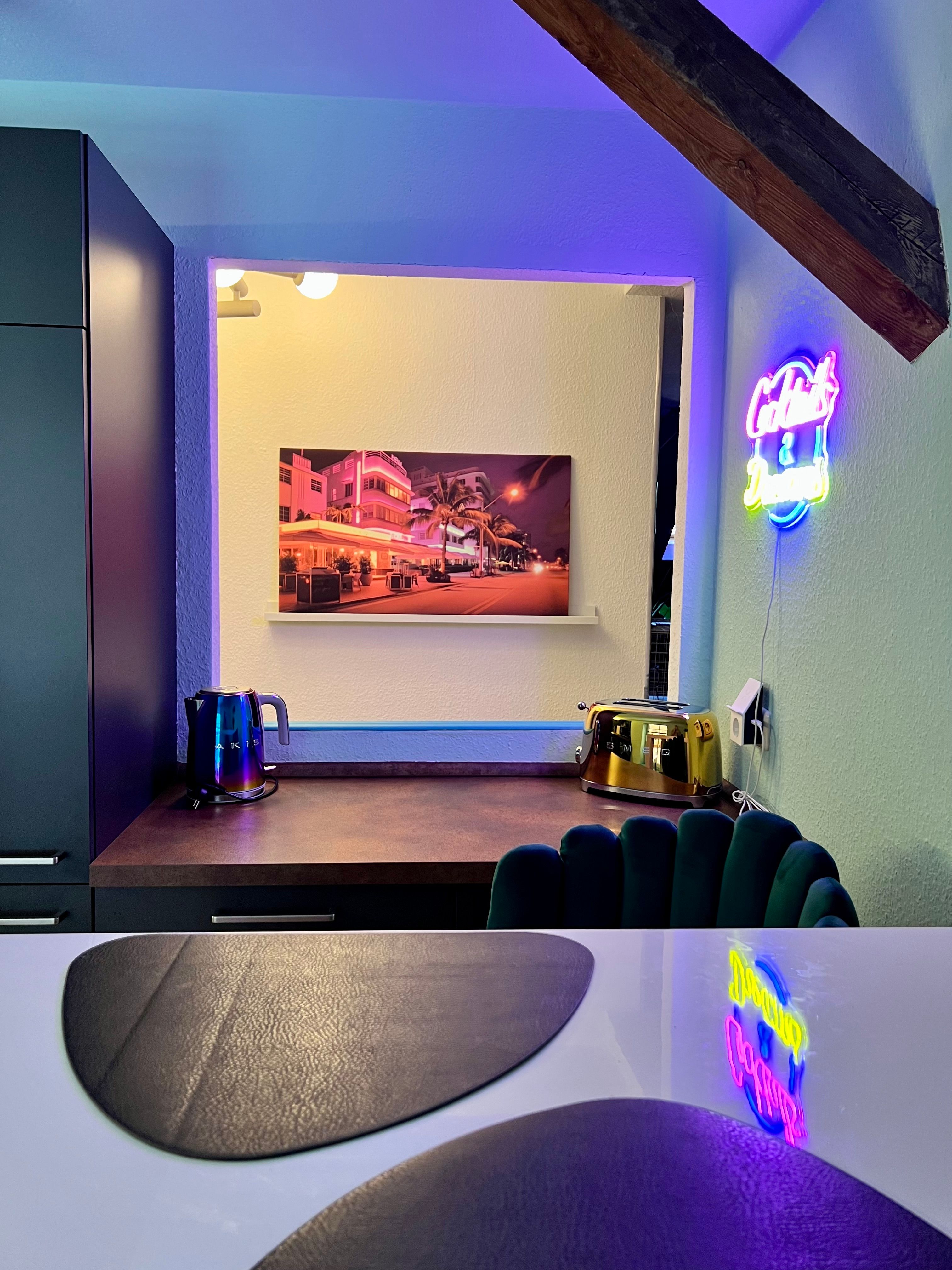 The Attic Apartment - Bright And Quiet - 6