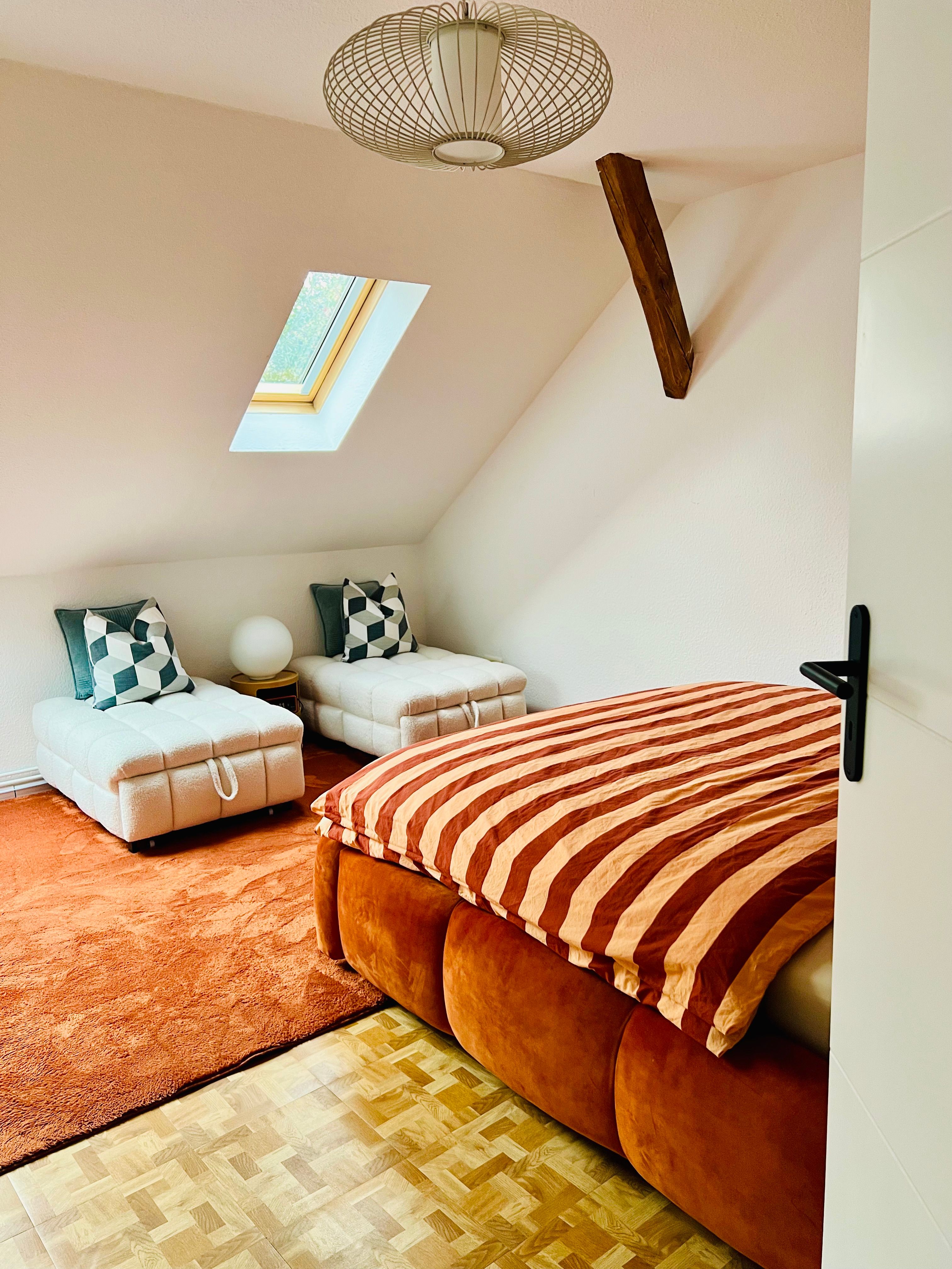 The Attic Apartment - Bright And Quiet - 10