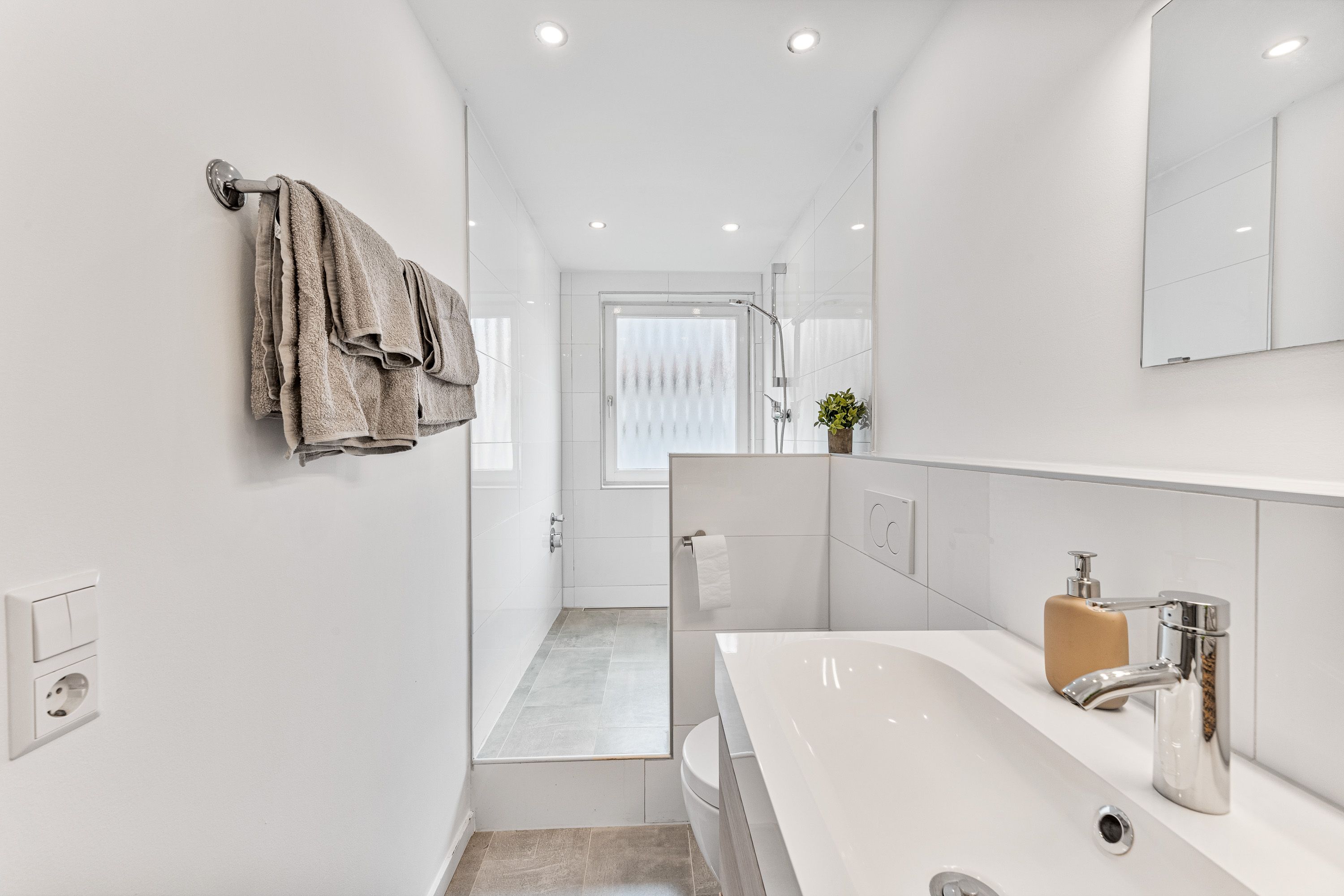 Work & Stay - Apartment With Office In Leinfelden-Echterdingen - 3