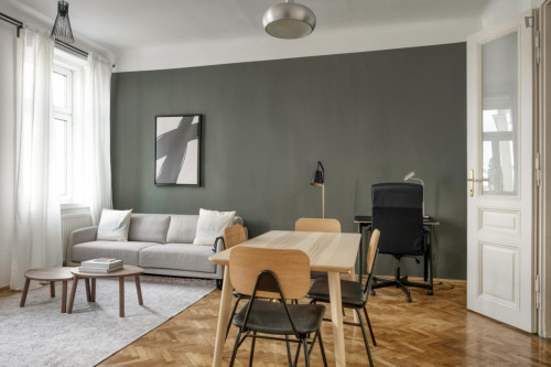 Dashing 2-bedroom apartment in Fasanviertel - Gallery - 13
