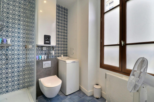 Rue de Marguerite de Rochechouart, Paris - Gallery - 10