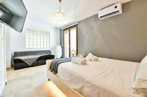 Papadiamantopoulou, Athens