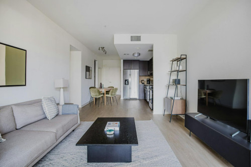 Maxella Avenue, Marina del Rey, CA