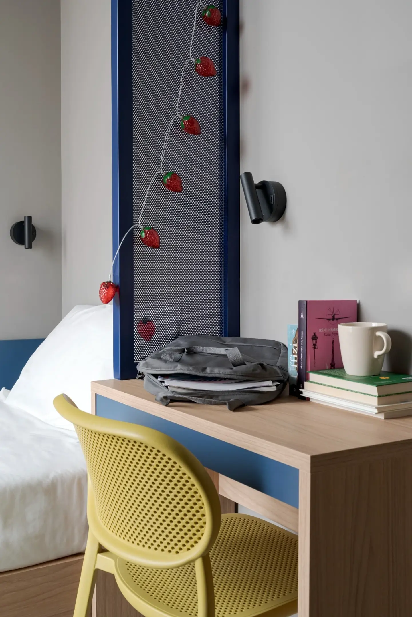 Room In Apartment For 2 With Balcony - 2
