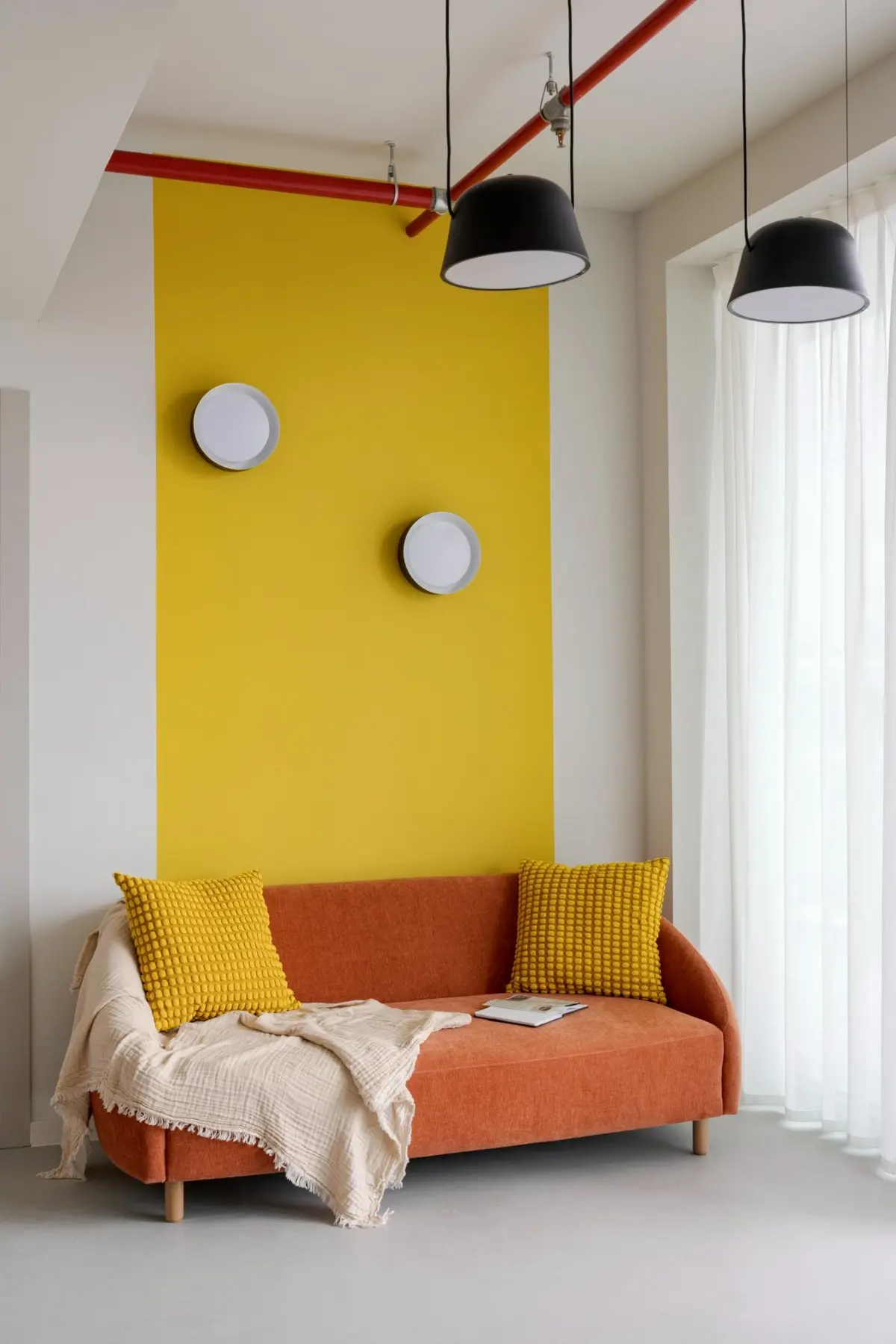 Room In Apartment For 2 With Balcony - 1