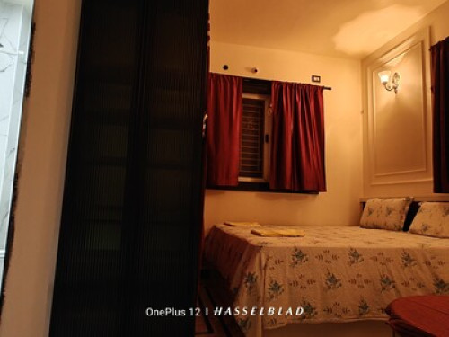 Premium Room w/Private Bath & Wi-Fi