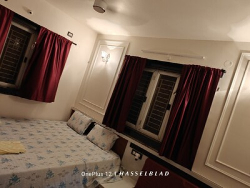 Premium Room w/Private Bath & Wi-Fi - Gallery - 9