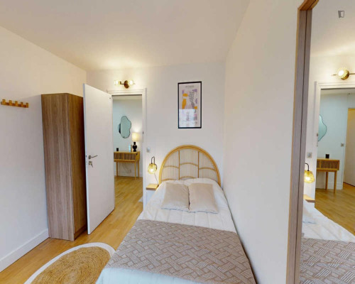 Very nice double bedroom in 15th arrondissement