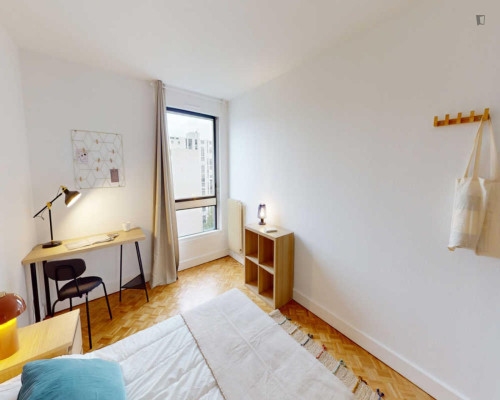 Appealing double bedroom in 15th arrondissement