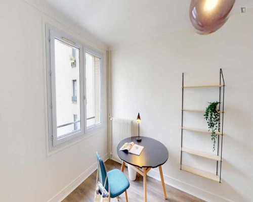 Charming double bedroom in 17th arrondissement