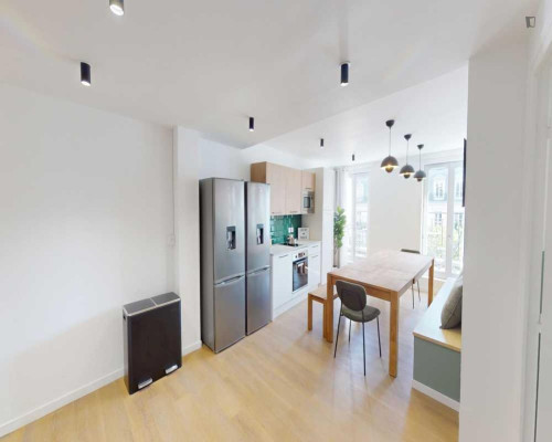 Pretty nice single ensuite bedroom in Grands Boulevards - Gallery - 12