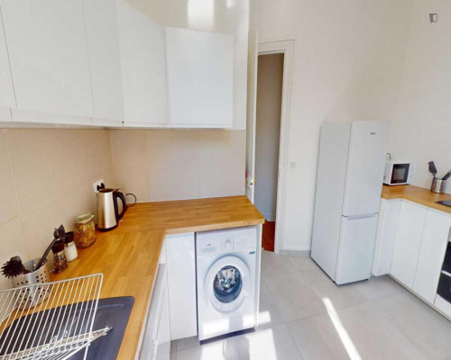 Elegant double bedroom in Plaine-Monceau - Gallery - 17