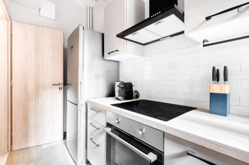 Inviting 1-bedroom flat near the Metropolitan College - Gallery - 10