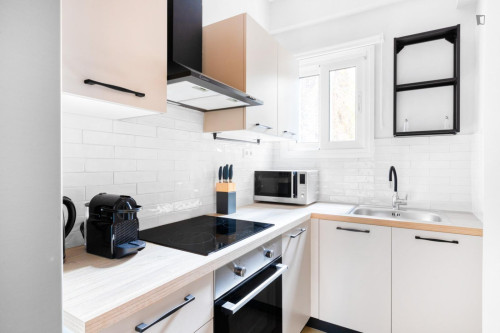 Inviting 1-bedroom flat near the Metropolitan College - Gallery - 9