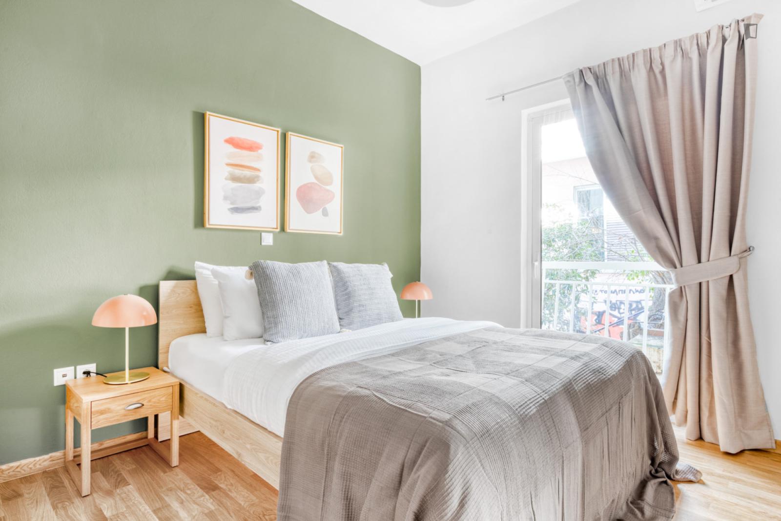 Inviting 1-Bedroom Flat Near The Metropolitan College - 1