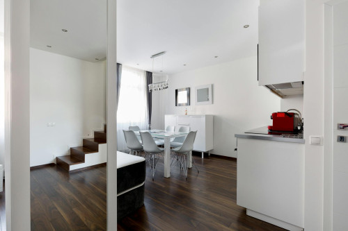 Harmincad utca, Budapest