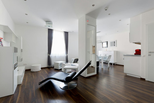 Harmincad utca, Budapest