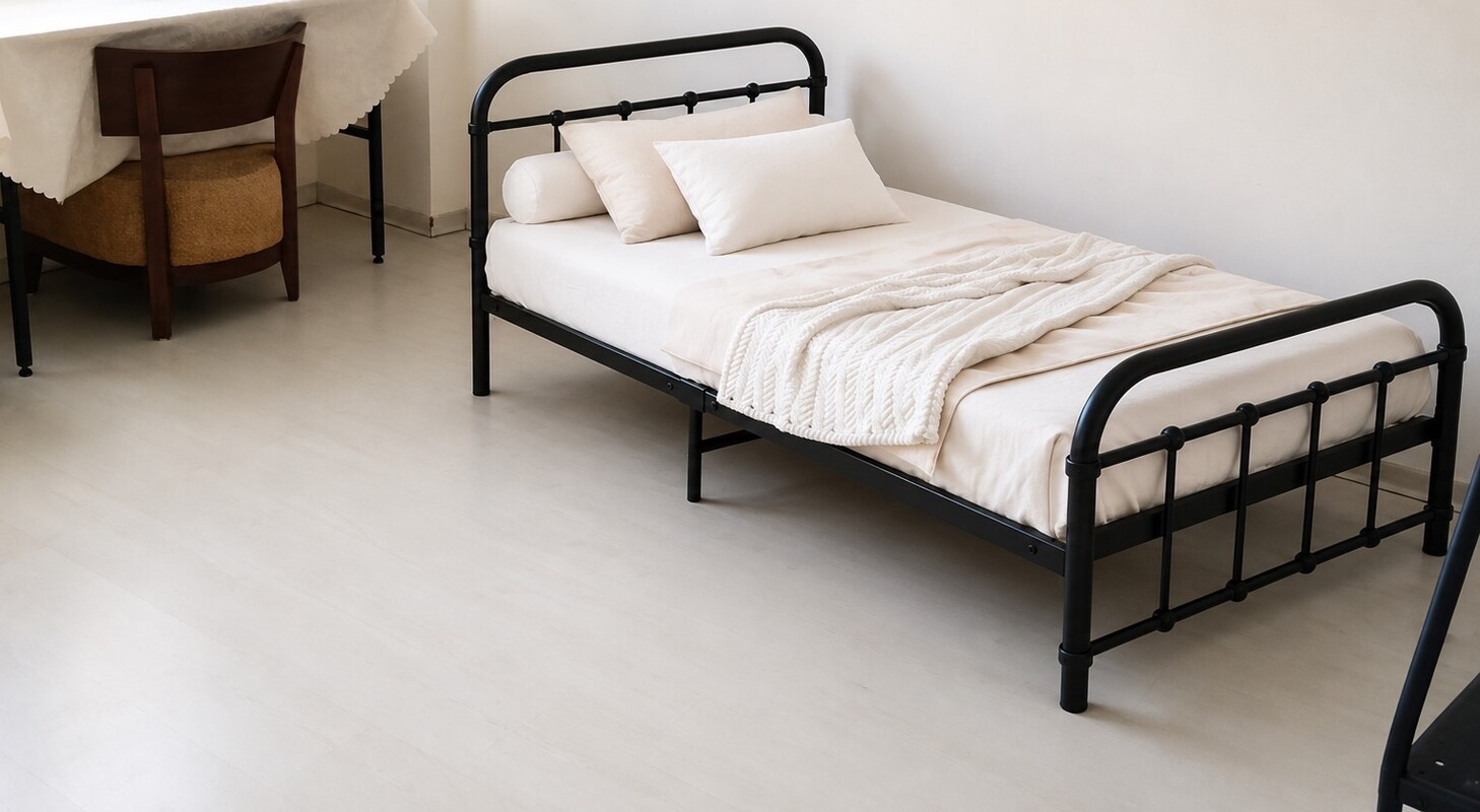 Air Conditioned Room Fully Furnished(Full Room) - 1