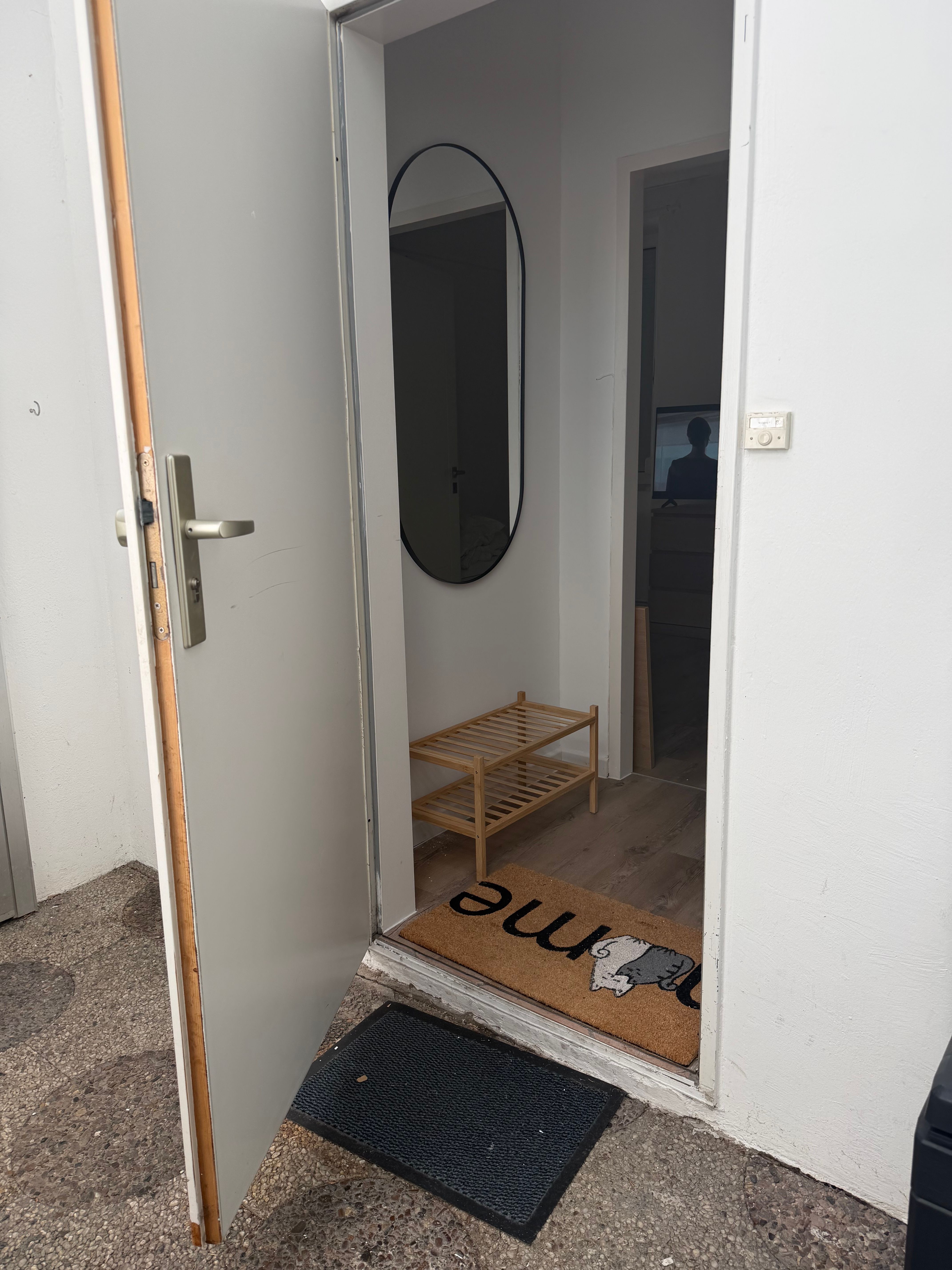 Nice And Cute Apartment In Schwachhausen - 4