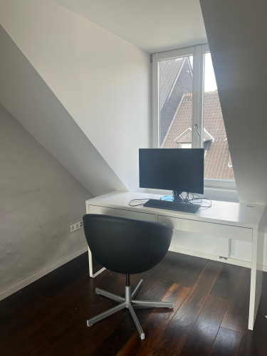 Bright, stylish apartment in Düsseldorf Carlstadt
