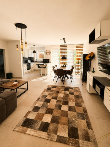 Premium Garden Apartment | Fully Furnished | 15 Min. to Frankfurt - Gallery - 14