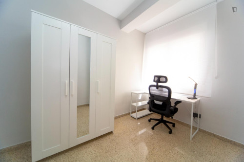 Homely single bedroom bedroom near Parque Federico García Lorca - Gallery - 21